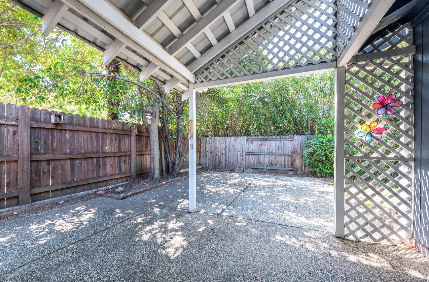 W Oak Court, Citrus Heights, California image 15