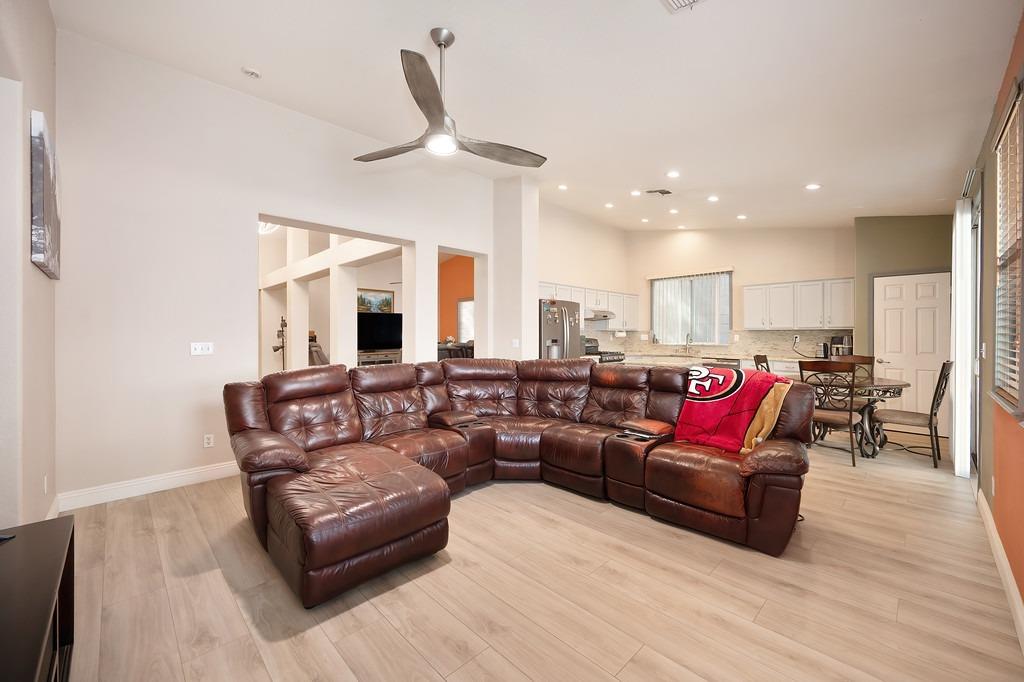 Detail Gallery Image 37 of 64 For 7805 Megan Ann Ct, Antelope,  CA 95843 - 2 Beds | 2 Baths