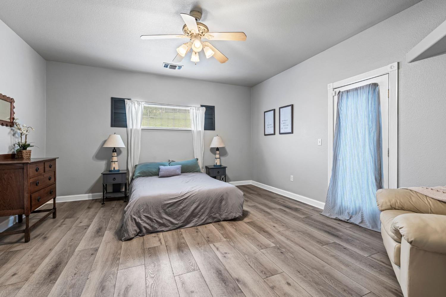 Sweetbriar Court, Auburn, California image 12