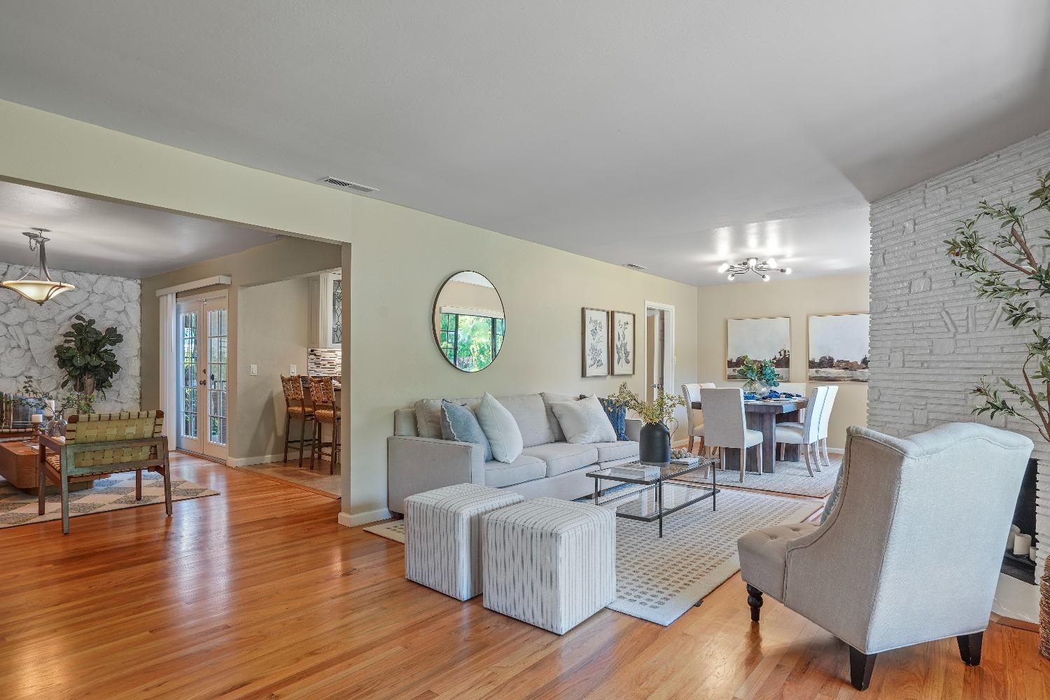 Los Molinos Way, Sacramento, California image 8