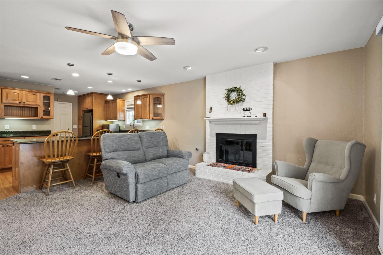 Westover Court, Fair Oaks, California image 13