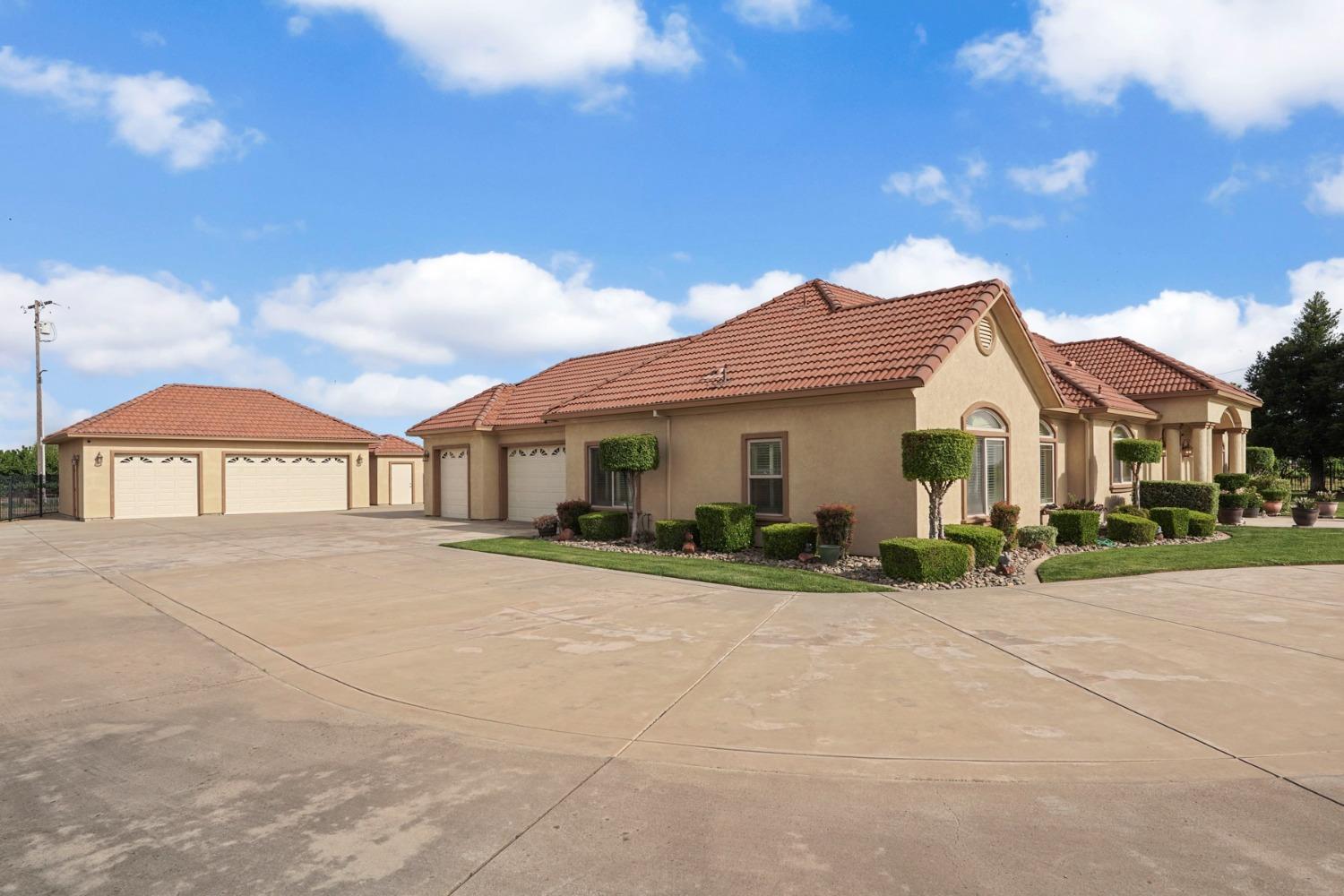 Detail Gallery Image 23 of 82 For 16355 N Highway 88, Lodi,  CA 95240 - 5 Beds | 4 Baths