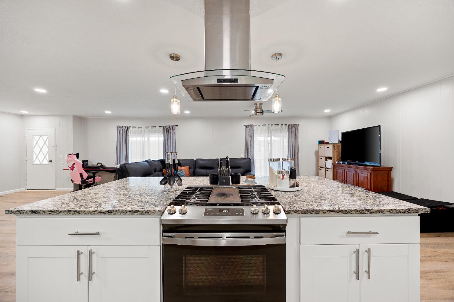 Detail Gallery Image 15 of 32 For 7305 Topanga, Sacramento,  CA 95842 - 3 Beds | 2 Baths