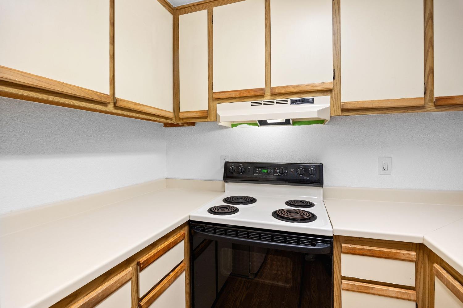 Photo #18: 225053638 Listing: Photo #18