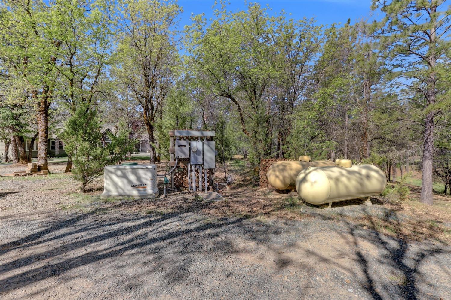 Detail Gallery Image 64 of 80 For 12673 Hoppy Hollow Rd, Grass Valley,  CA 95945 - 4 Beds | 3/1 Baths