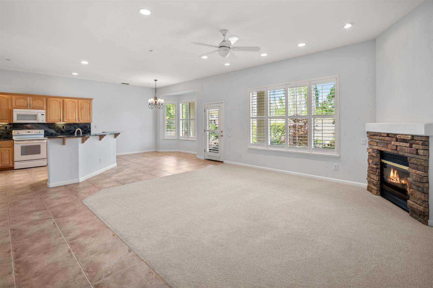 Pleasant Creek Drive, Rocklin, California image 9