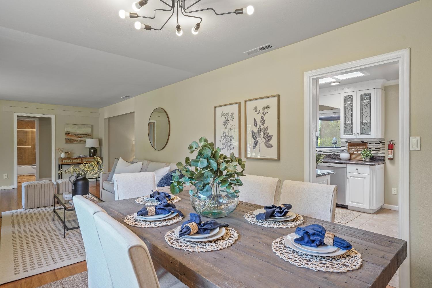 Los Molinos Way, Sacramento, California image 16