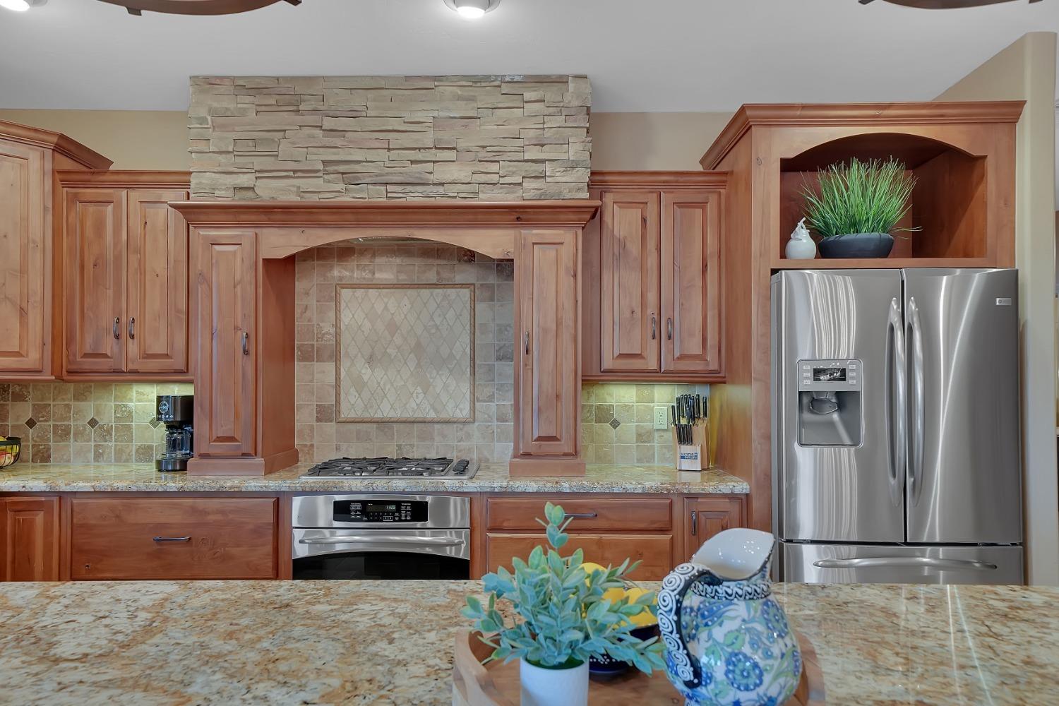 Detail Gallery Image 7 of 88 For 13707 Petersen Ranch Dr, Pine Grove,  CA 95665 - 3 Beds | 2/1 Baths