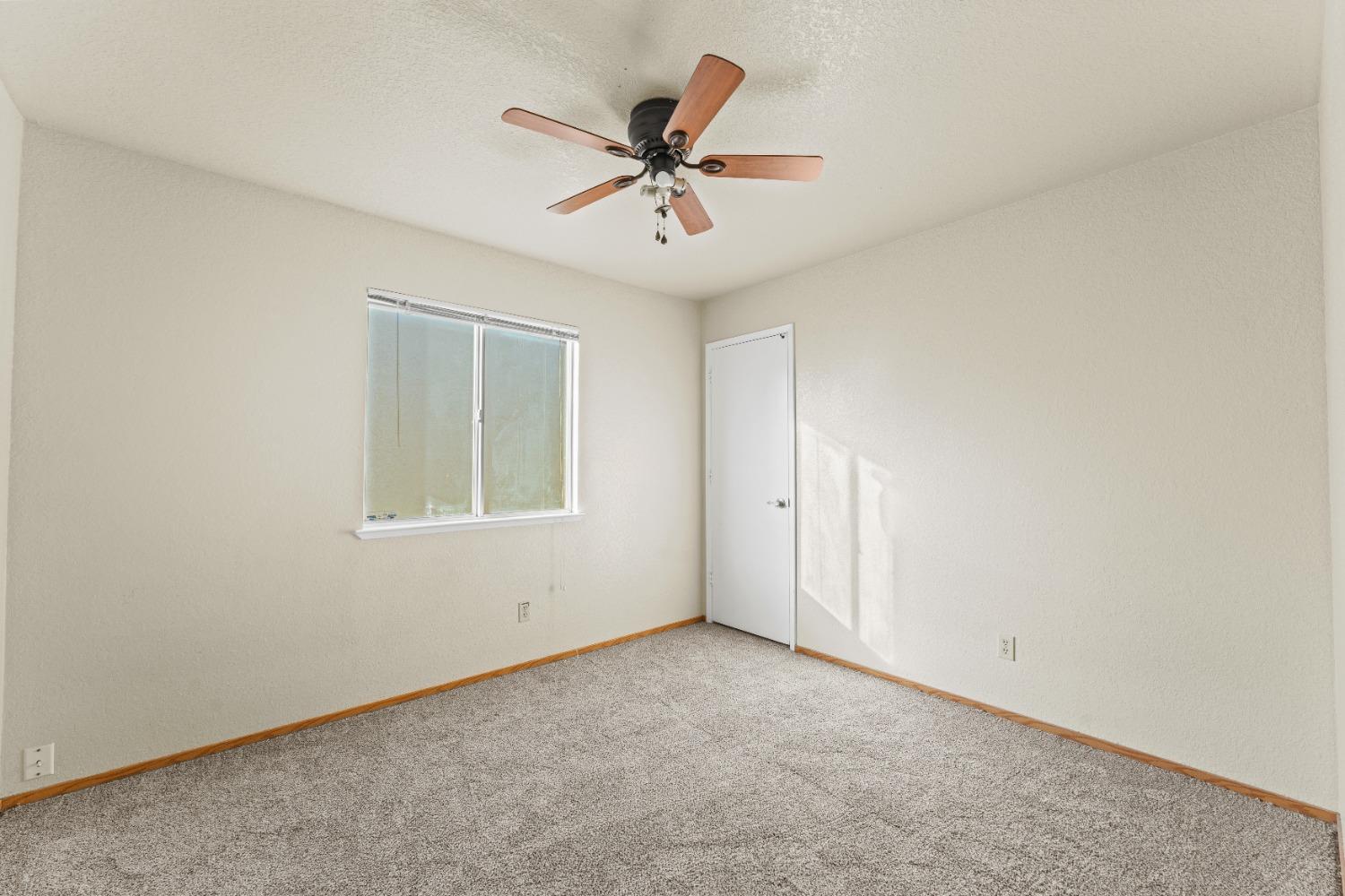Detail Gallery Image 15 of 24 For 8156 Westray Dr, Sacramento,  CA 95829 - 3 Beds | 2 Baths