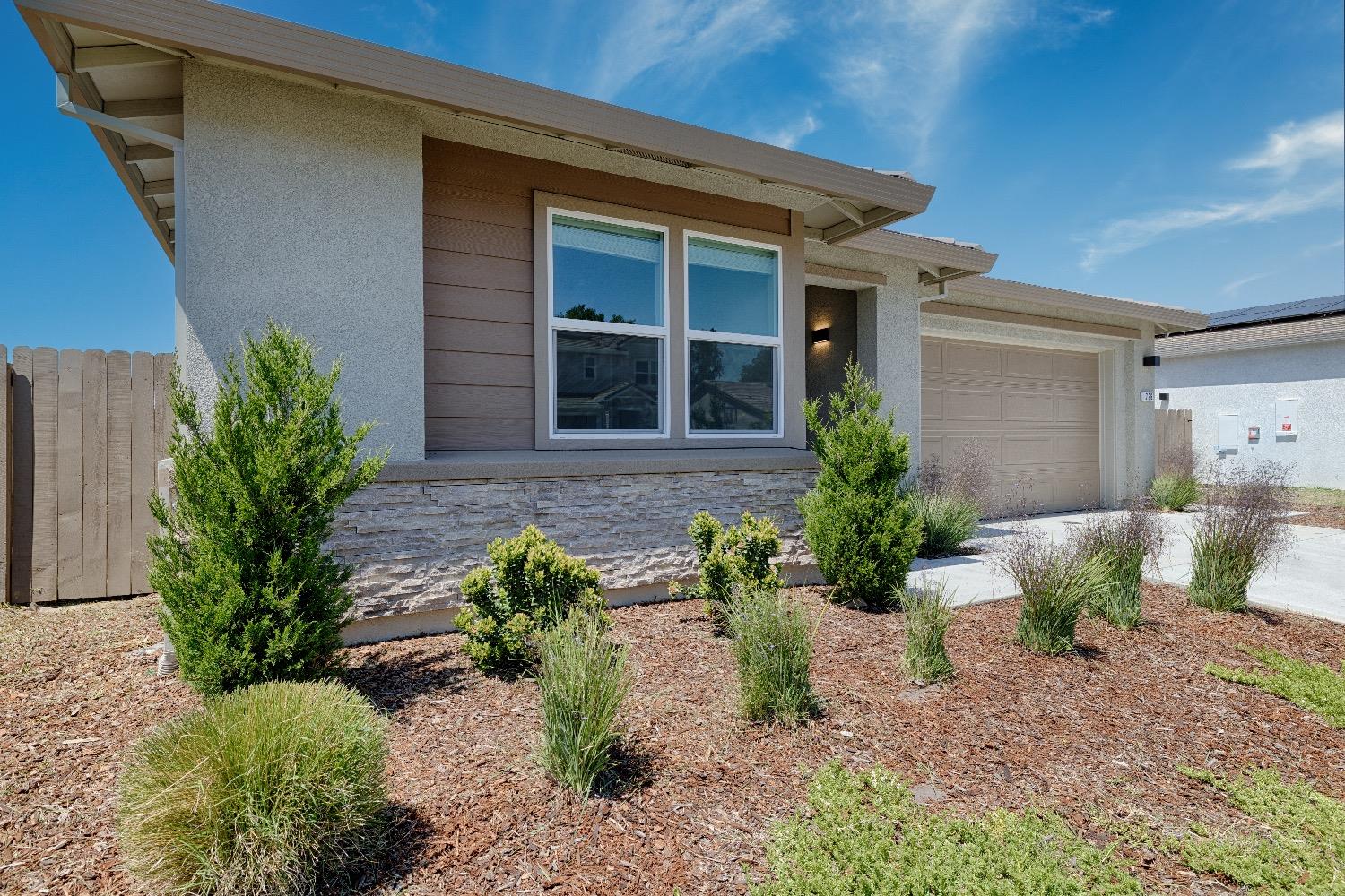 Pacific Grove Way, Olivehurst, California image 3