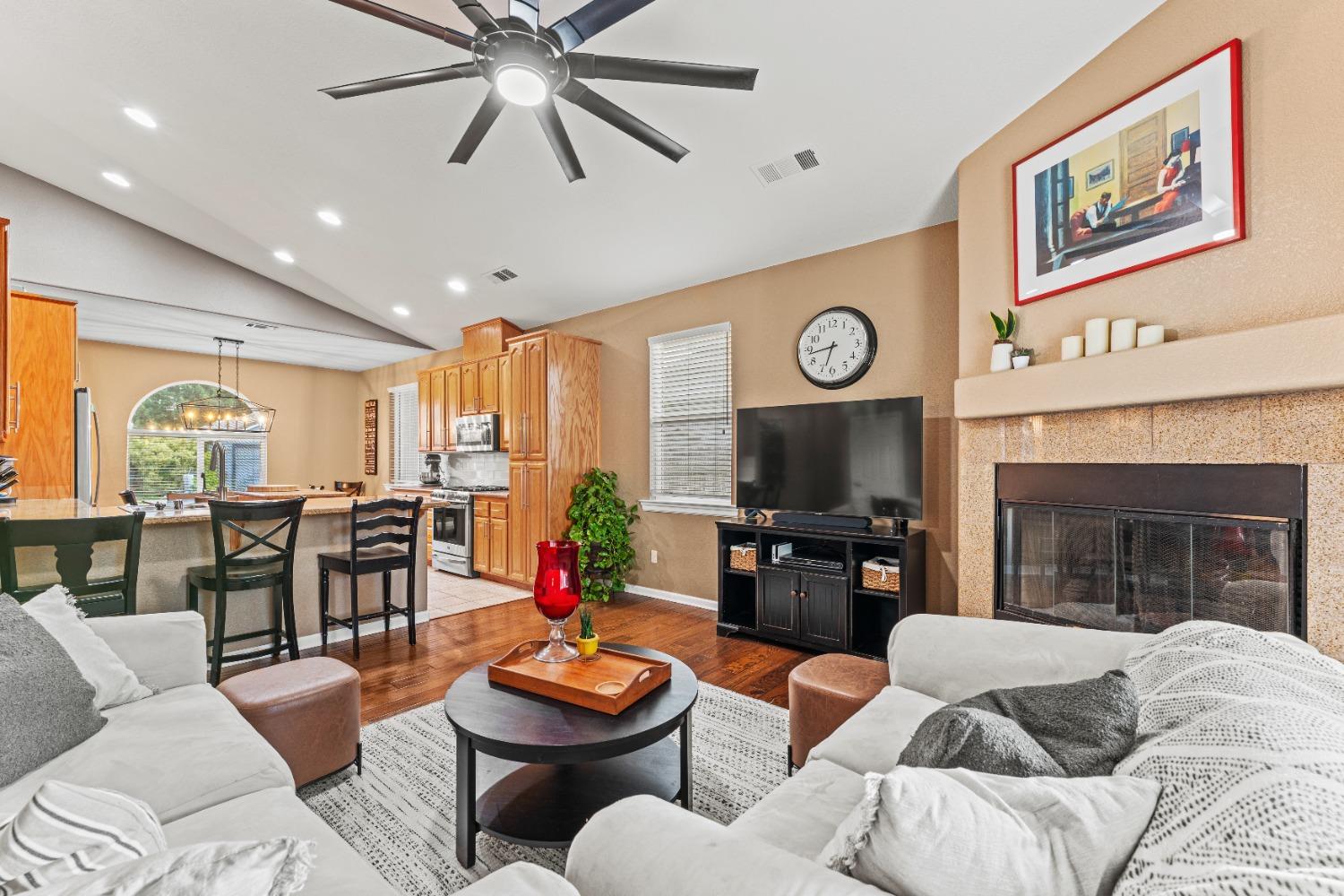 Portside Circle, Roseville, California image 4