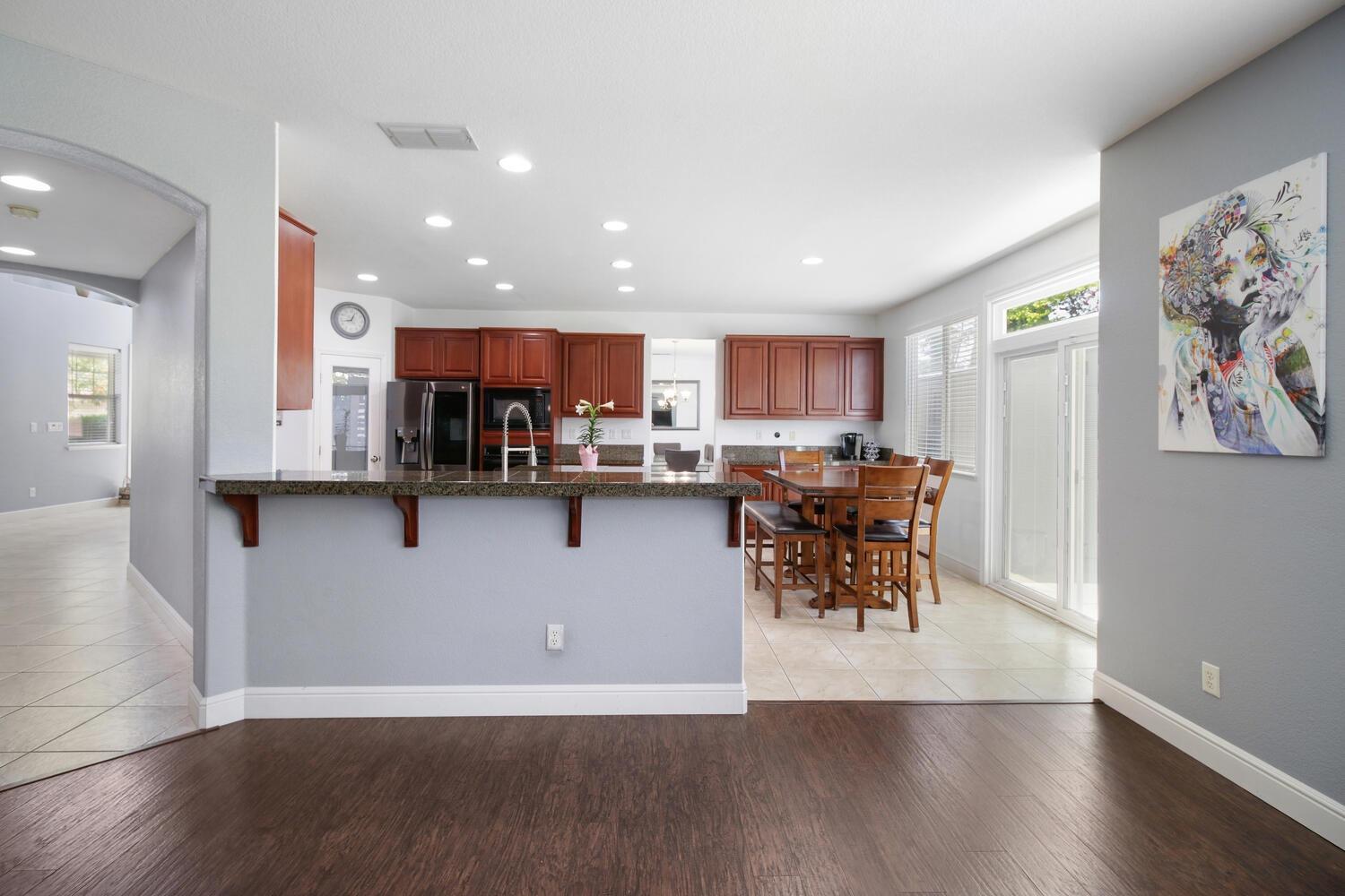 Detail Gallery Image 27 of 82 For 9736 Harrier Way, Elk Grove,  CA 95757 - 4 Beds | 3 Baths