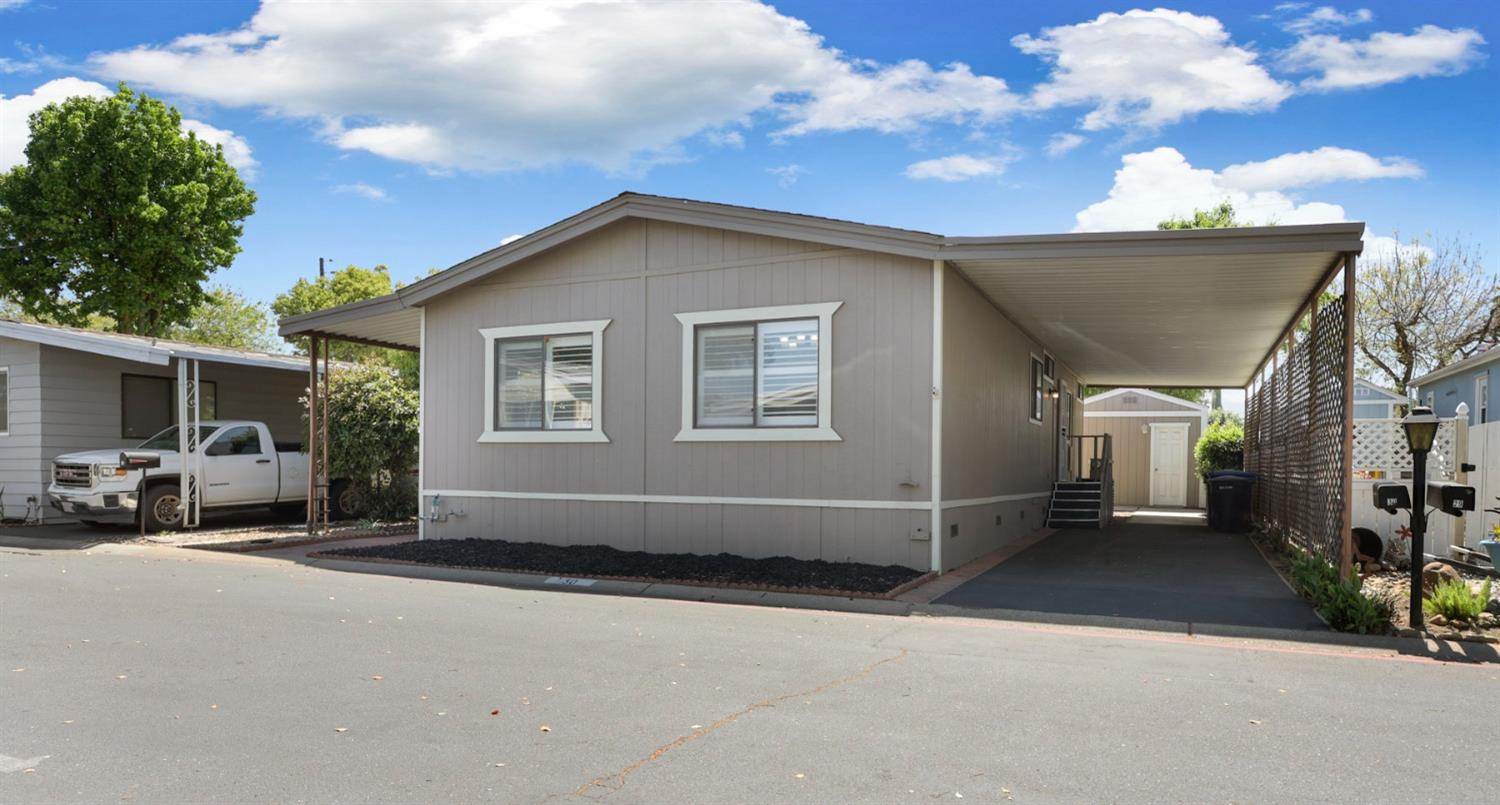Detail Gallery Image 3 of 32 For 30 Schooner 30, Modesto,  CA 95356 - 2 Beds | 2 Baths
