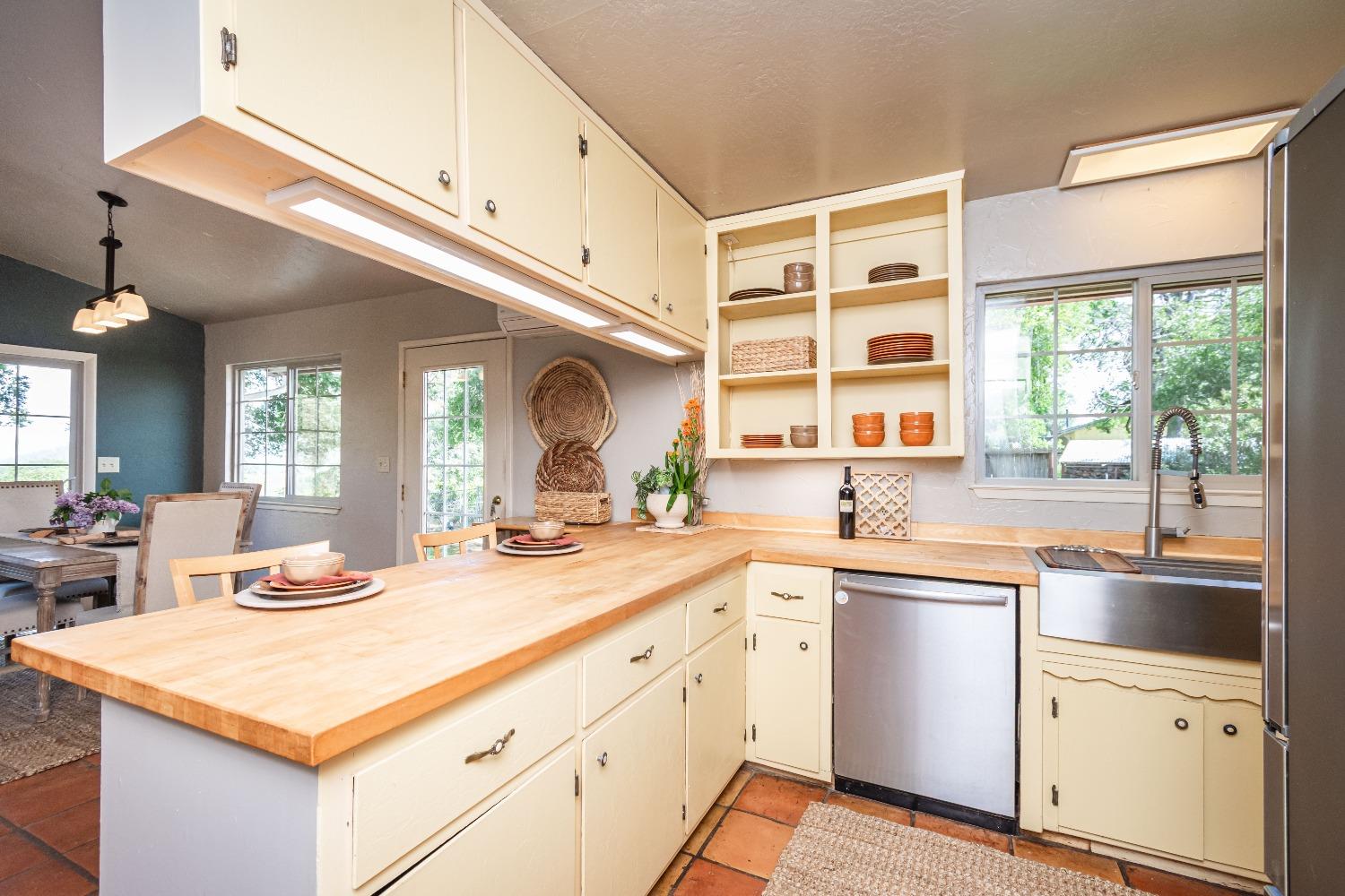 Detail Gallery Image 21 of 49 For 5521 Quail Hollow Rd, Pilot Hill,  CA 95664 - 2 Beds | 2 Baths