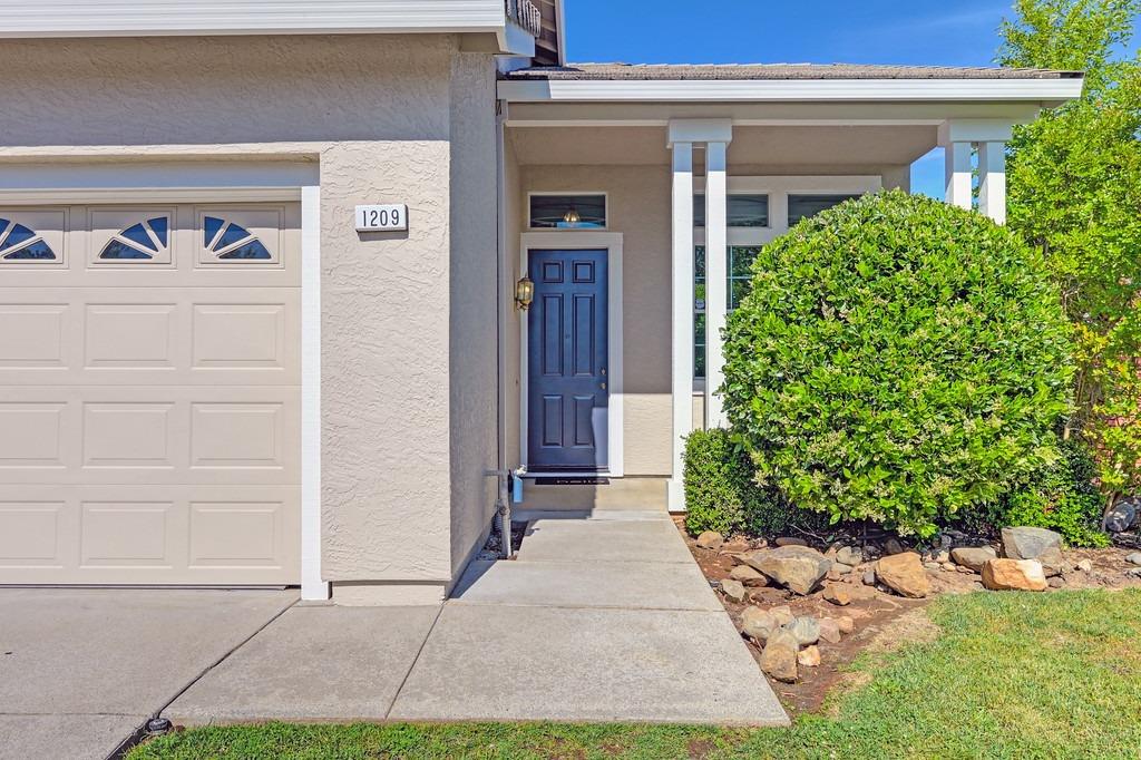 Knopfler Circle, Folsom, California image 2
