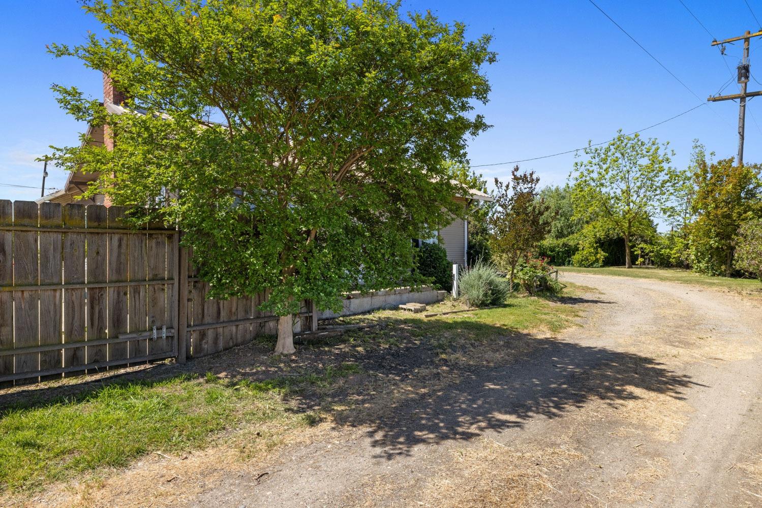 N Graham Road, Acampo, California image 5