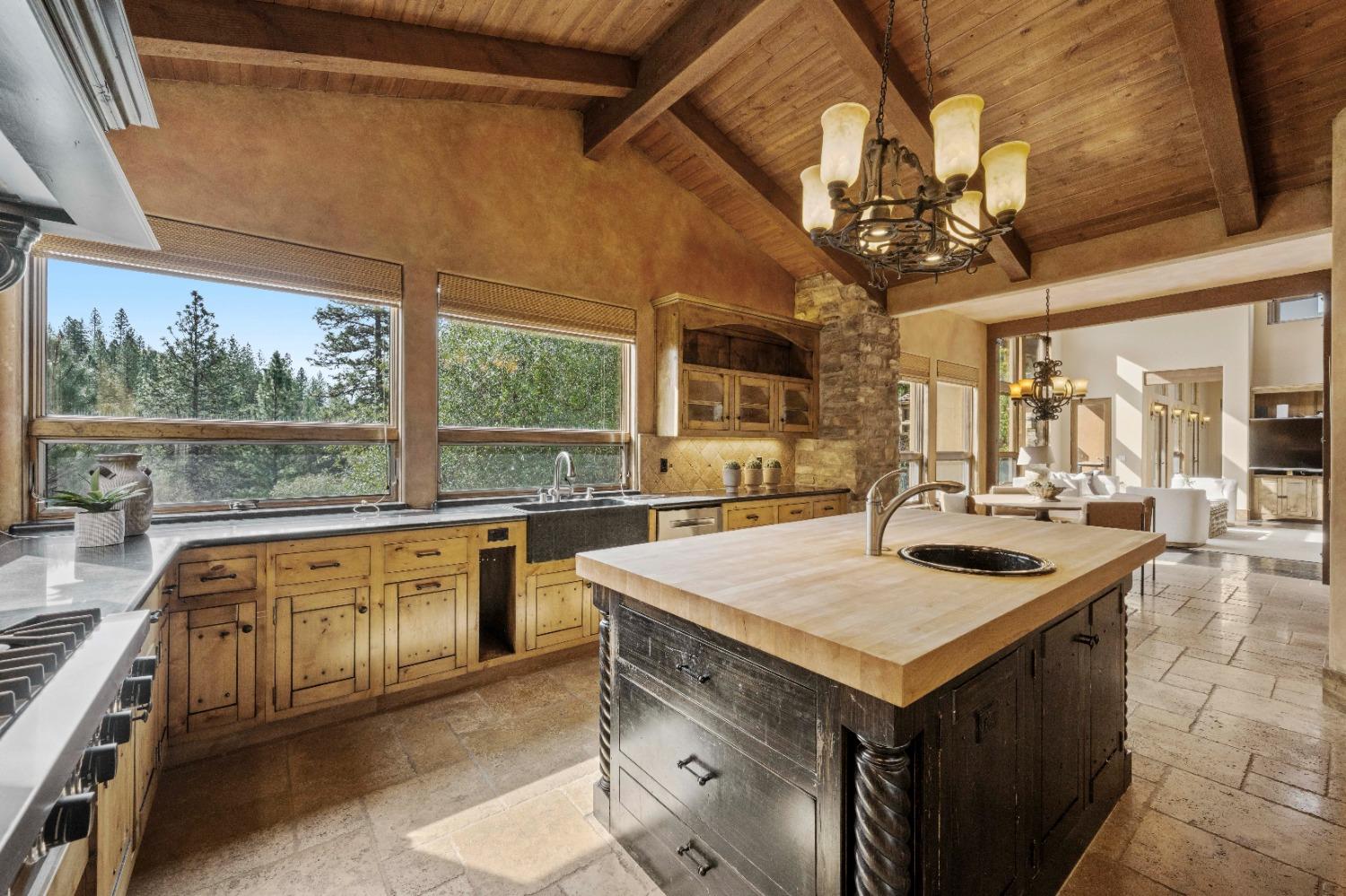 Detail Gallery Image 26 of 90 For 16279 Winchester Club Dr, Meadow Vista,  CA 95722 - 4 Beds | 5/1 Baths