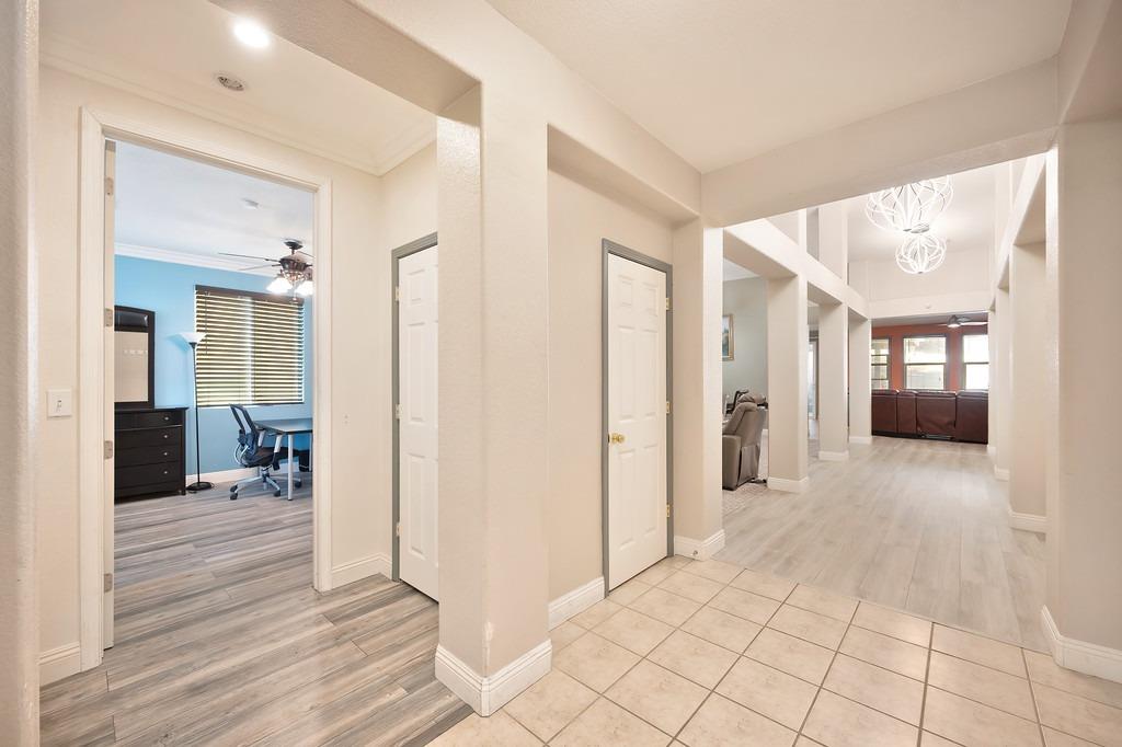 Detail Gallery Image 8 of 64 For 7805 Megan Ann Ct, Antelope,  CA 95843 - 2 Beds | 2 Baths