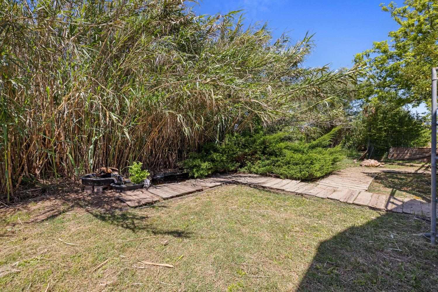 N Graham Road, Acampo, California image 39