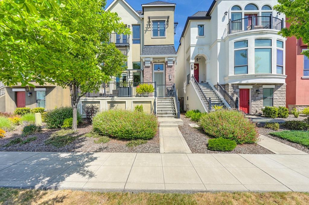 Crocker Drive, Sacramento, California image 1