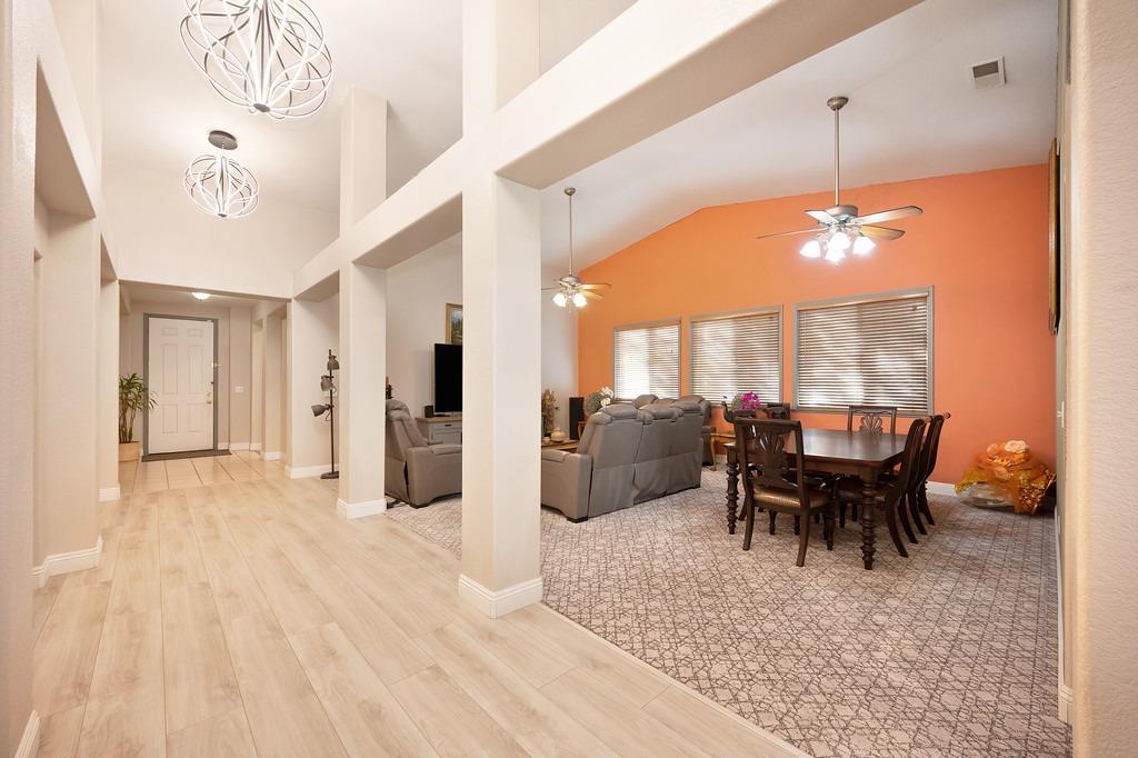 Detail Gallery Image 9 of 64 For 7805 Megan Ann Ct, Antelope,  CA 95843 - 2 Beds | 2 Baths