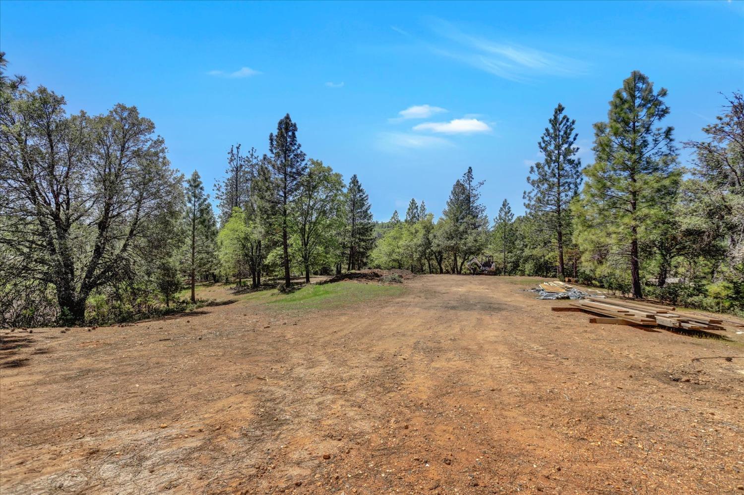 Detail Gallery Image 56 of 80 For 12673 Hoppy Hollow Rd, Grass Valley,  CA 95945 - 4 Beds | 3/1 Baths