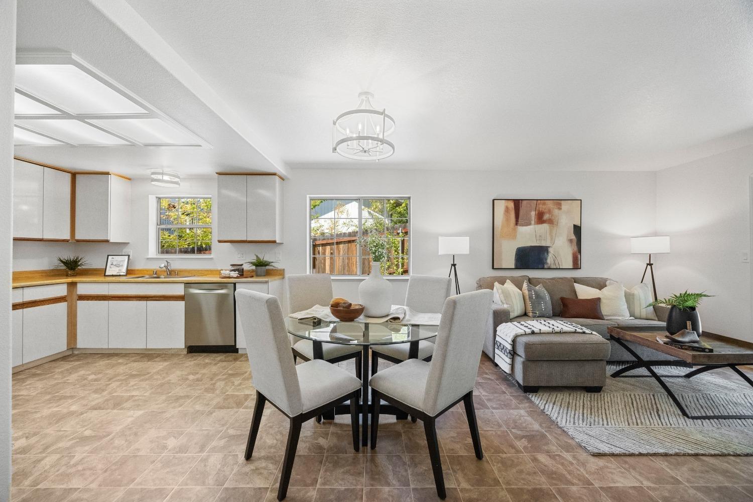 Detail Gallery Image 15 of 77 For 3401 Oxford Ct, Cameron Park,  CA 95682 - 3 Beds | 2 Baths