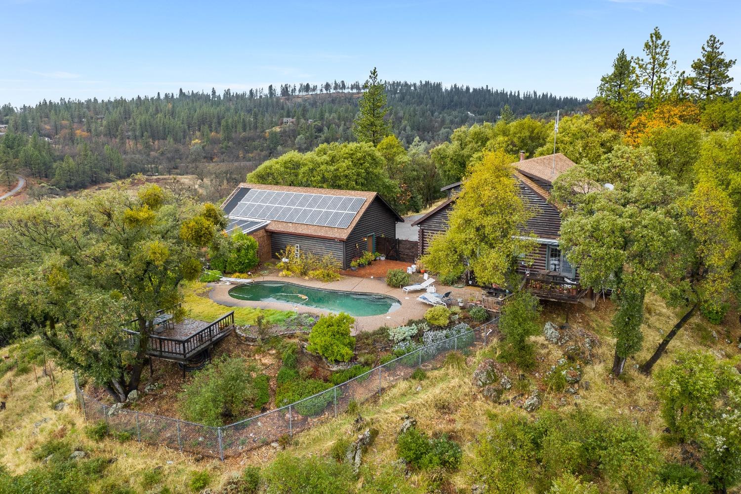 Hilltop Court, Applegate, California image 30