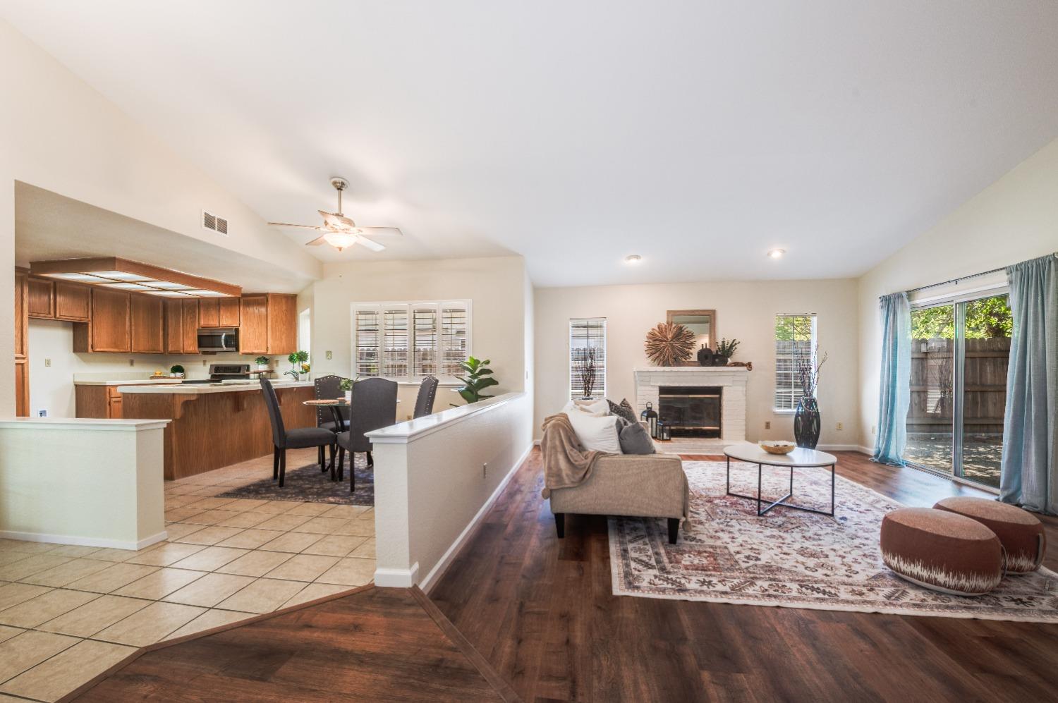 W Oak Court, Citrus Heights, California image 2