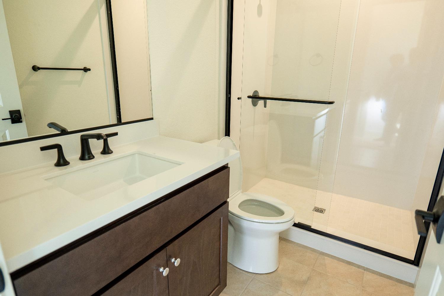 Detail Gallery Image 20 of 34 For 15912 Duggar Dr, Lathrop,  CA 95330 - 5 Beds | 4/1 Baths