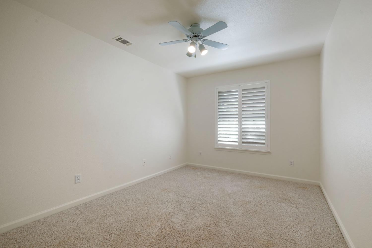 Detail Gallery Image 23 of 54 For 25292 White Fence Ct, Acampo,  CA 95220 - 4 Beds | 2 Baths