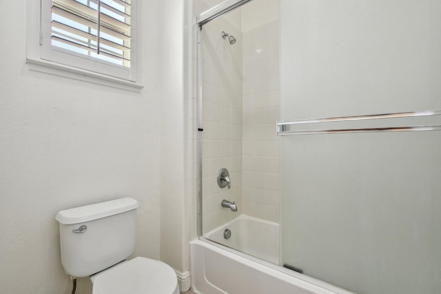 Arista Way, Rancho Cordova, California image 34
