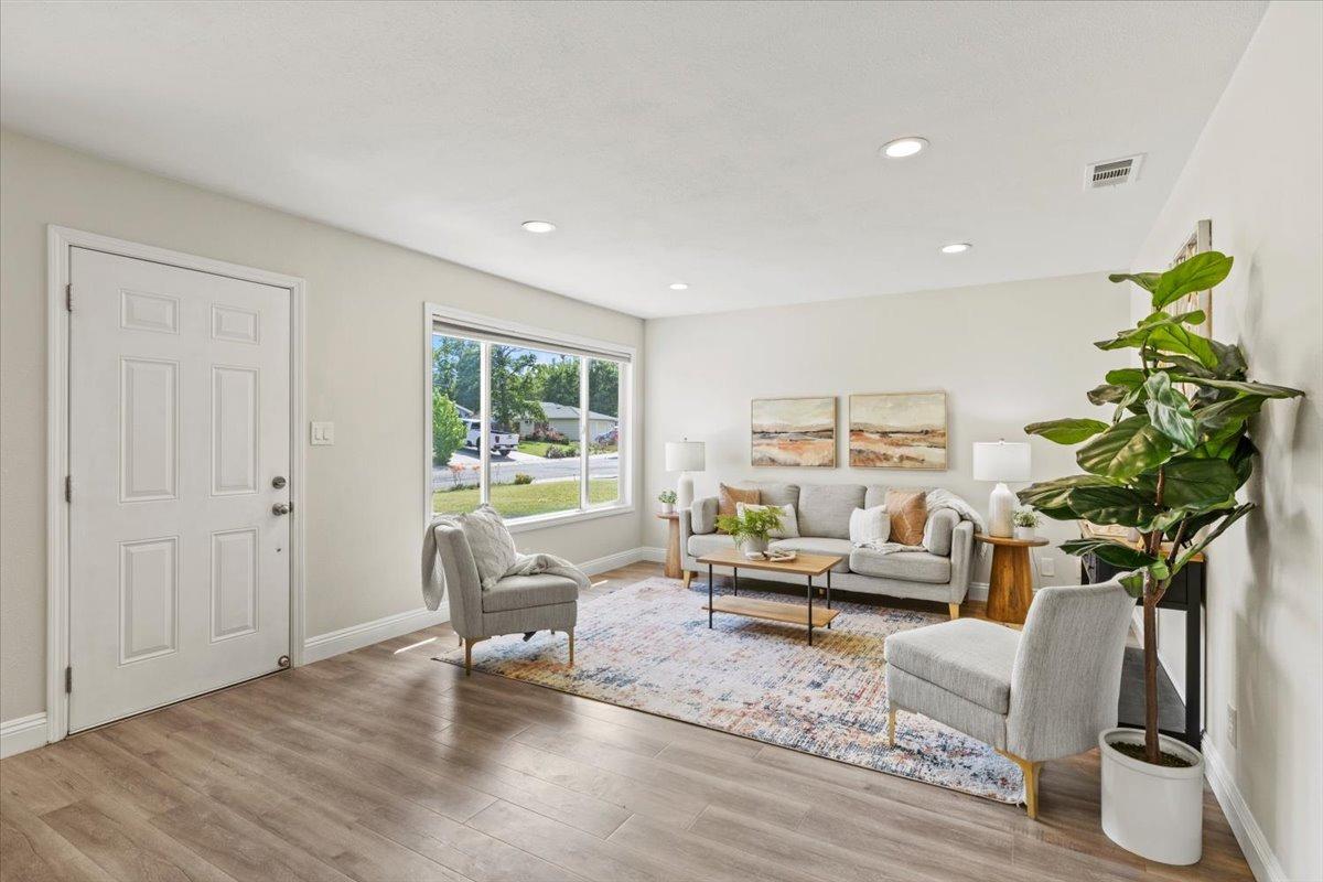 Edgerton Way, Carmichael, California image 4