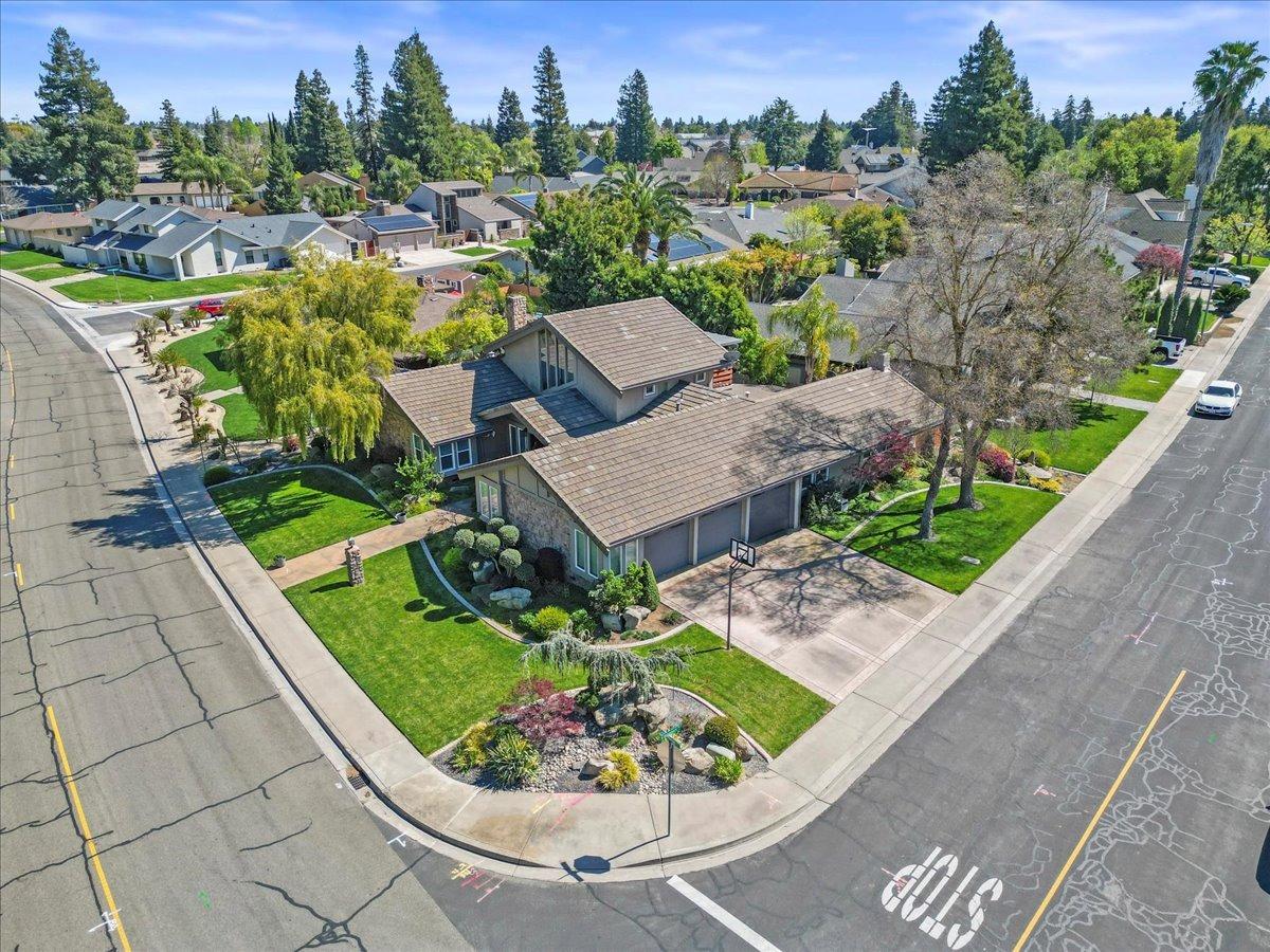 Candlewood Place, Riverbank, California image 41