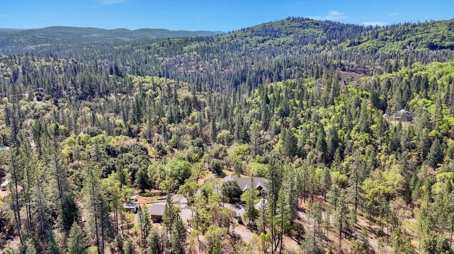 Detail Gallery Image 76 of 80 For 12673 Hoppy Hollow Rd, Grass Valley,  CA 95945 - 4 Beds | 3/1 Baths