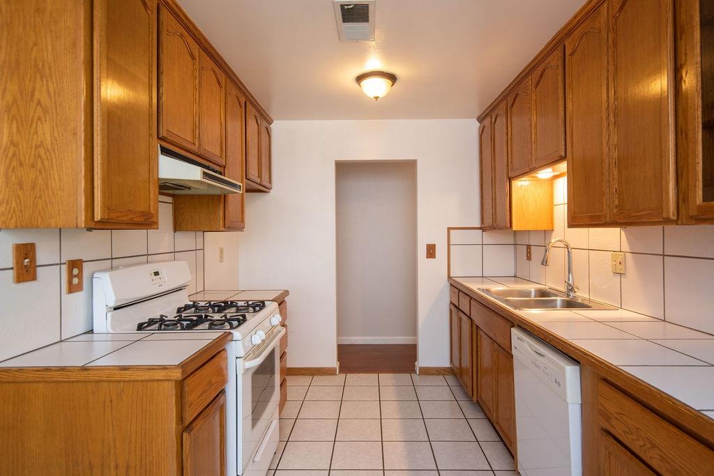 Alder Creek Drive, Modesto, California image 5
