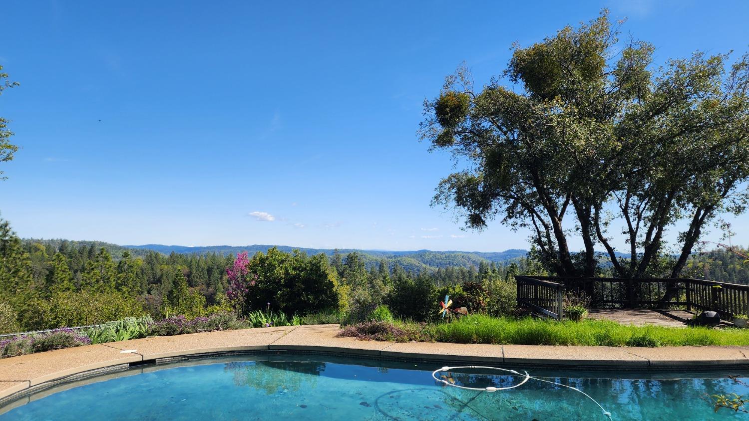 Hilltop Court, Applegate, California image 17