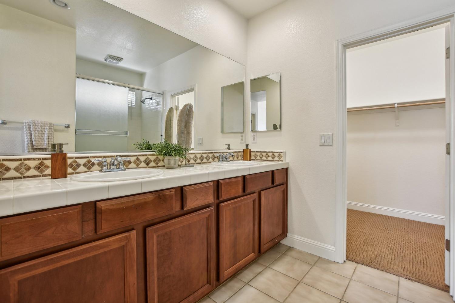 Arista Way, Rancho Cordova, California image 20