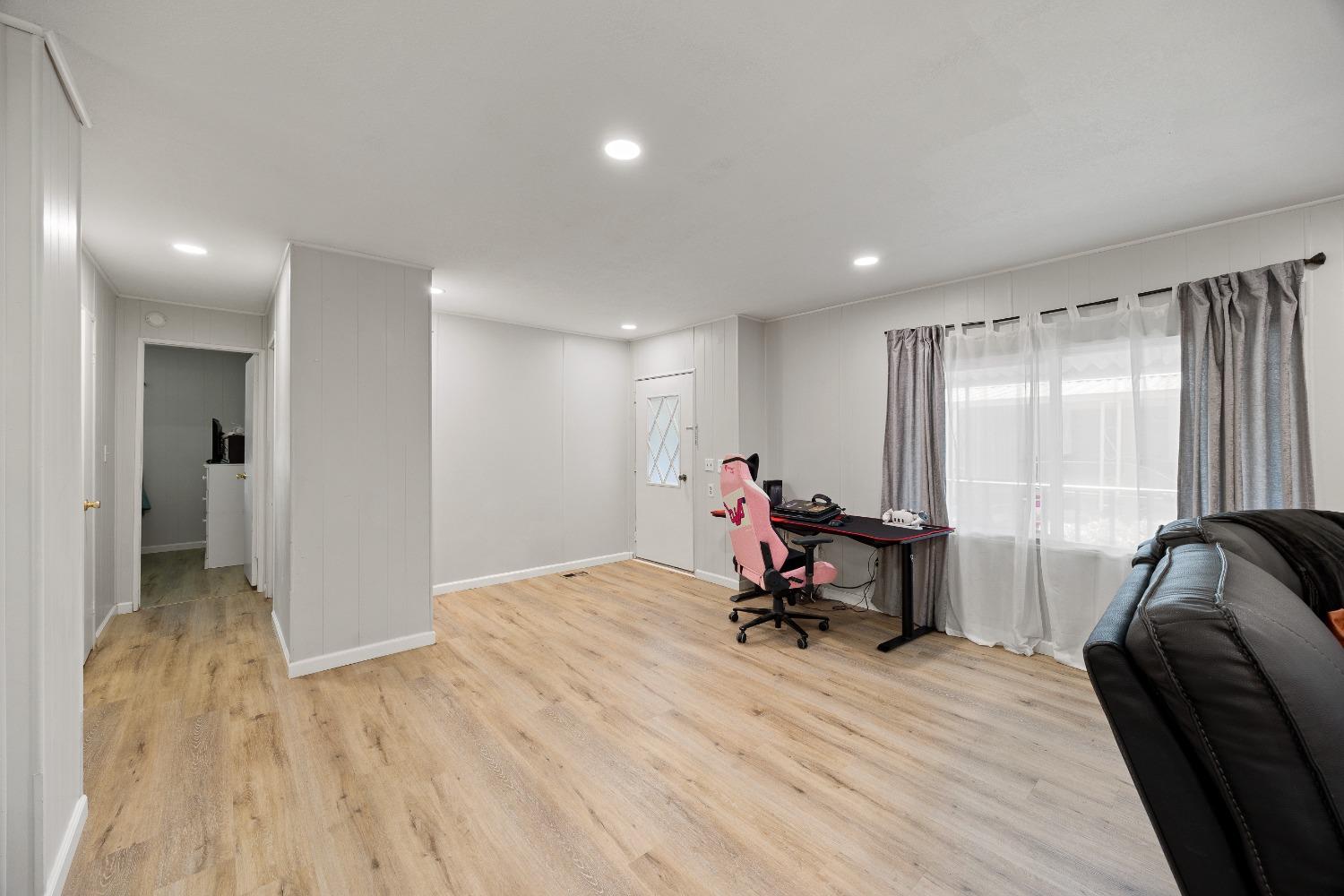 Detail Gallery Image 19 of 32 For 7305 Topanga, Sacramento,  CA 95842 - 3 Beds | 2 Baths