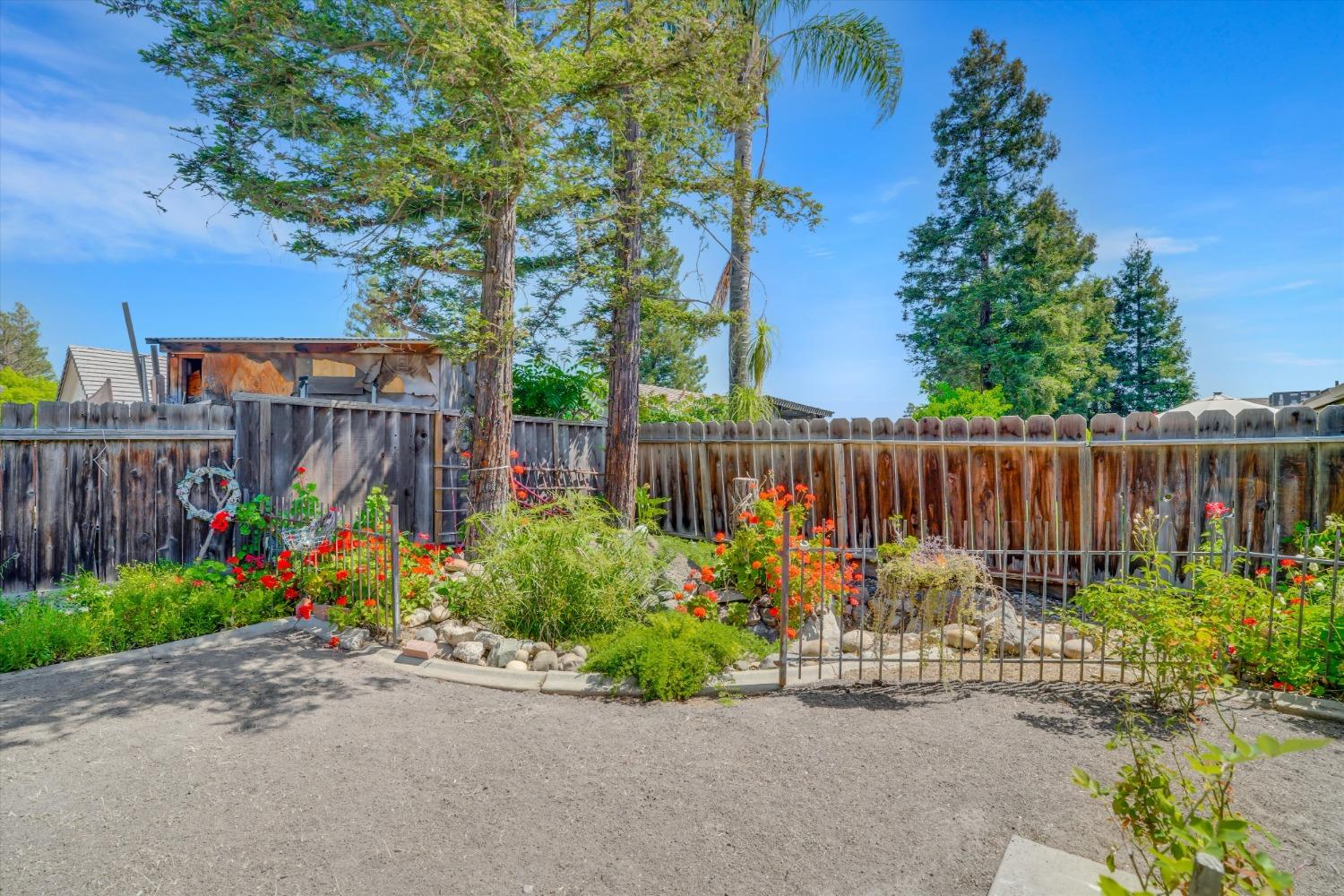 Crossbill Way, Turlock, California image 24