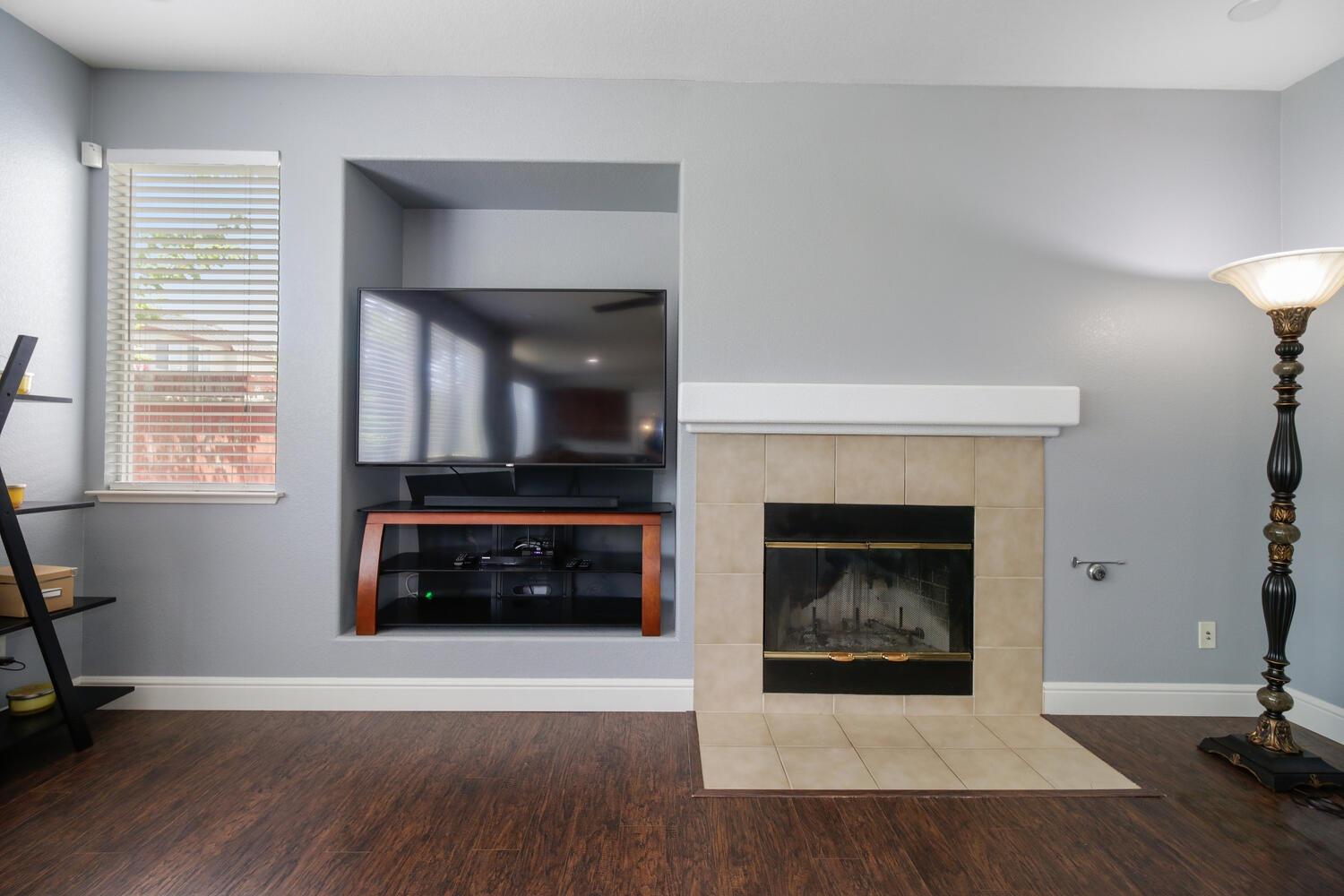Detail Gallery Image 23 of 82 For 9736 Harrier Way, Elk Grove,  CA 95757 - 4 Beds | 3 Baths