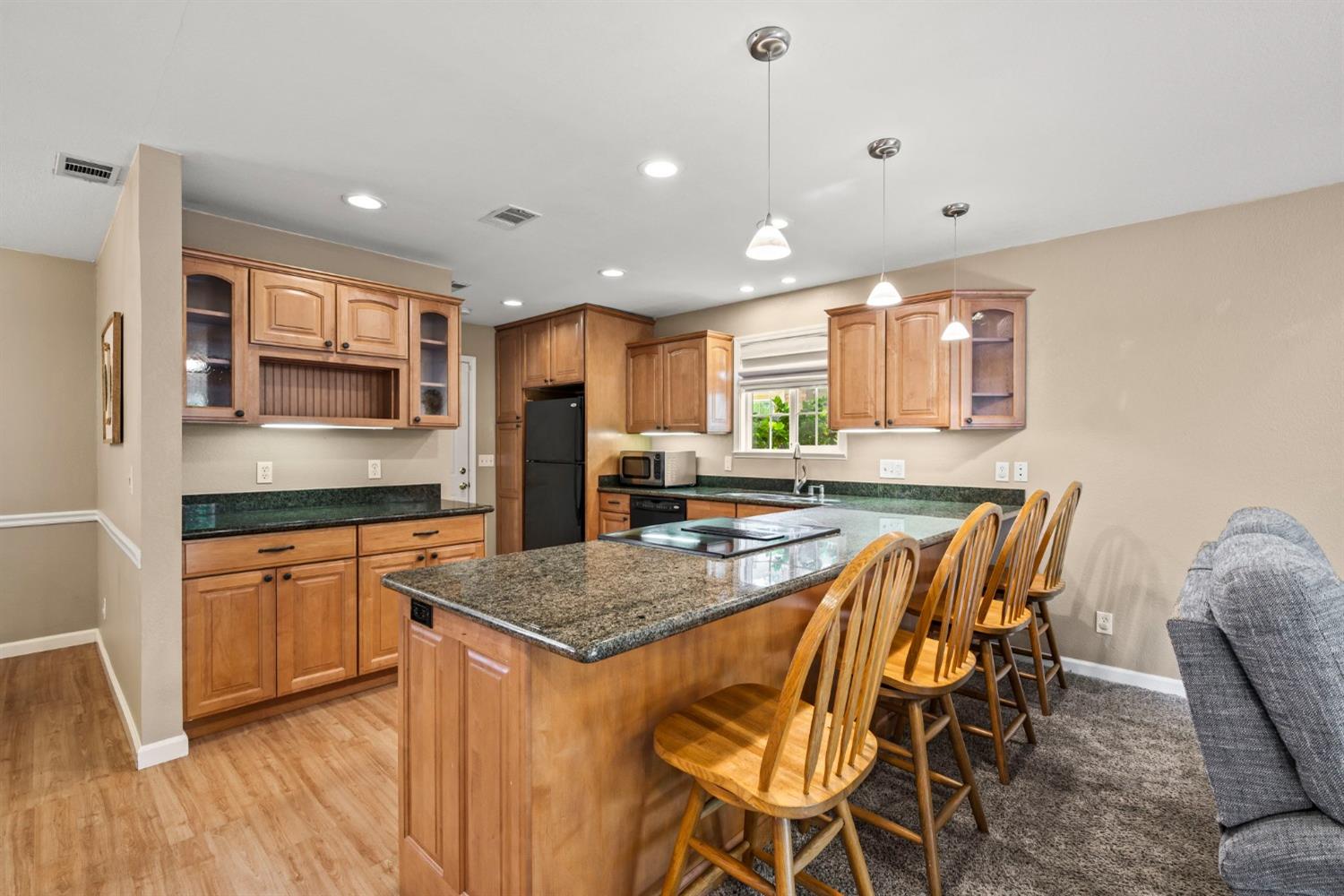 Westover Court, Fair Oaks, California image 14
