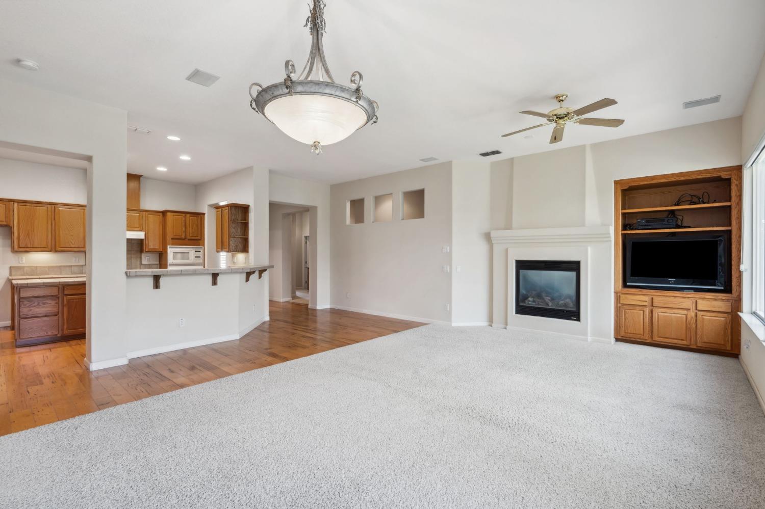 Mission Hills Drive, Sacramento, California image 10