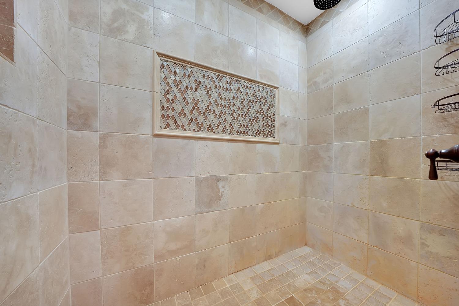 Detail Gallery Image 30 of 88 For 13707 Petersen Ranch Dr, Pine Grove,  CA 95665 - 3 Beds | 2/1 Baths