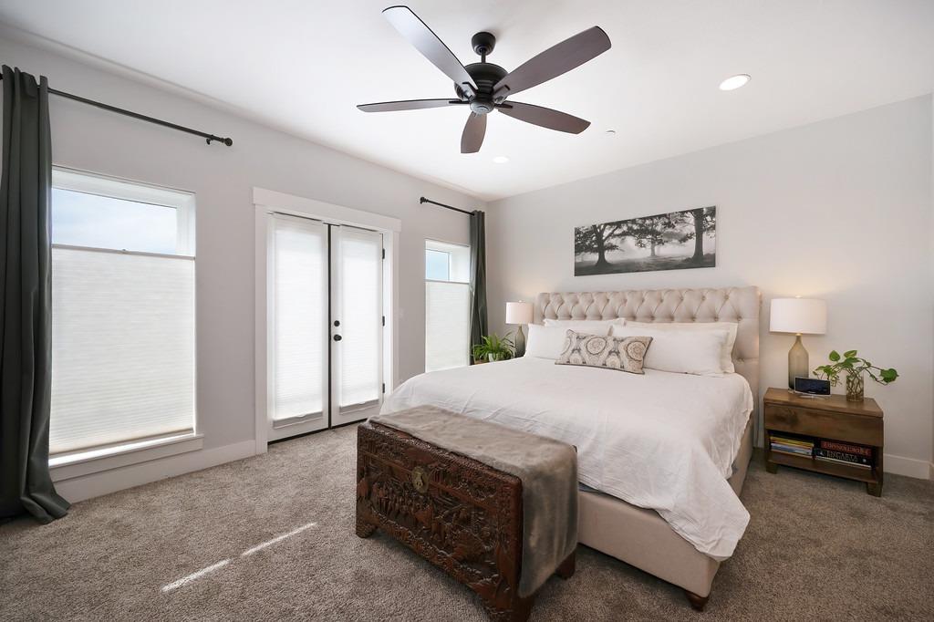 Crocker Drive, Sacramento, California image 44