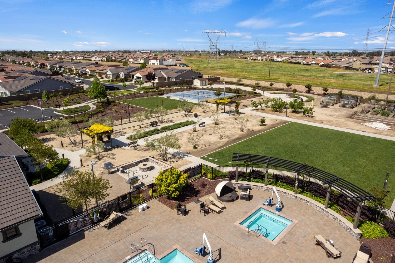 Detail Gallery Image 47 of 50 For 9273 Red Thistle Ct, Sacramento,  CA 95829 - 3 Beds | 2 Baths