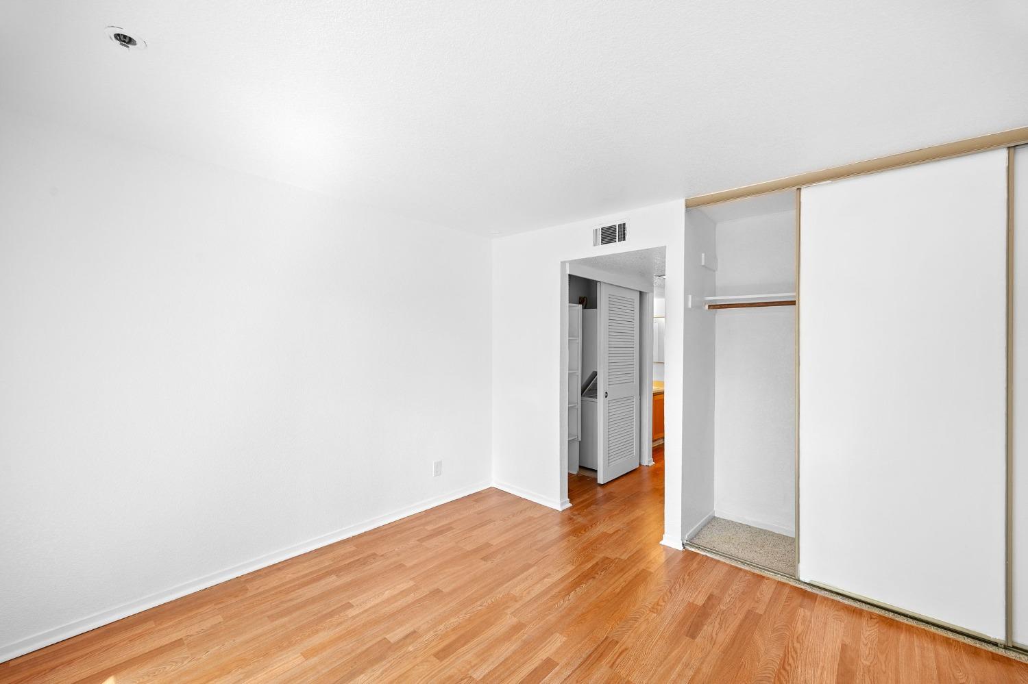 Photo #27: 225053638 Listing: Photo #27