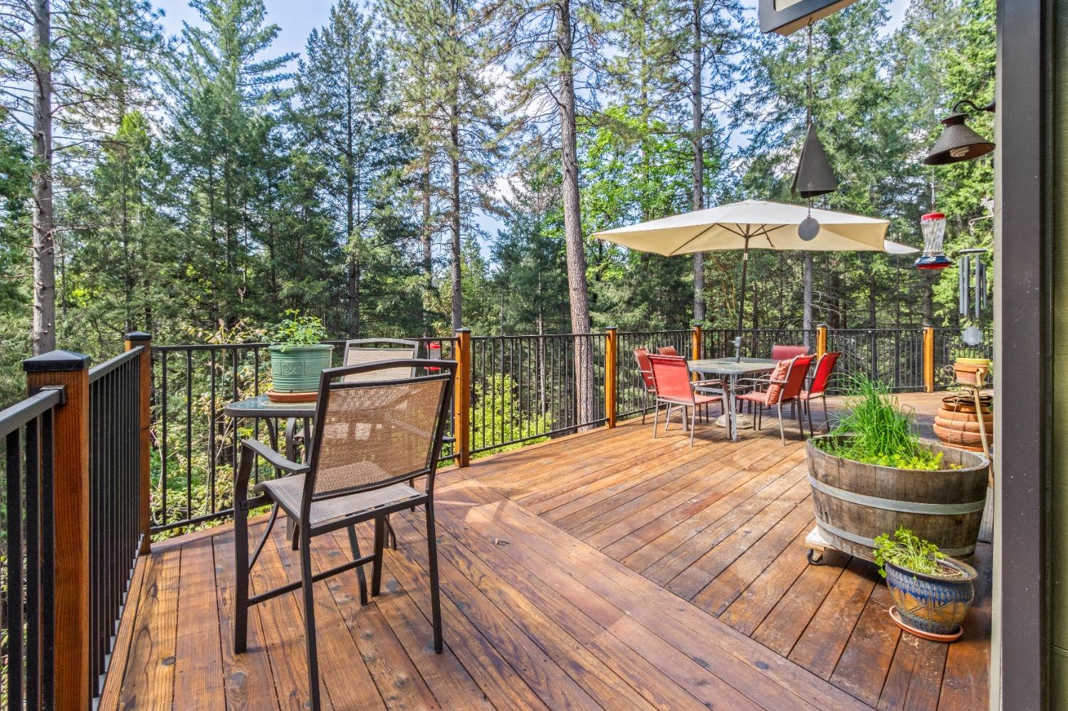 Detail Gallery Image 32 of 44 For 6360 Red Robin Rd, Placerville,  CA 95667 - 4 Beds | 2 Baths