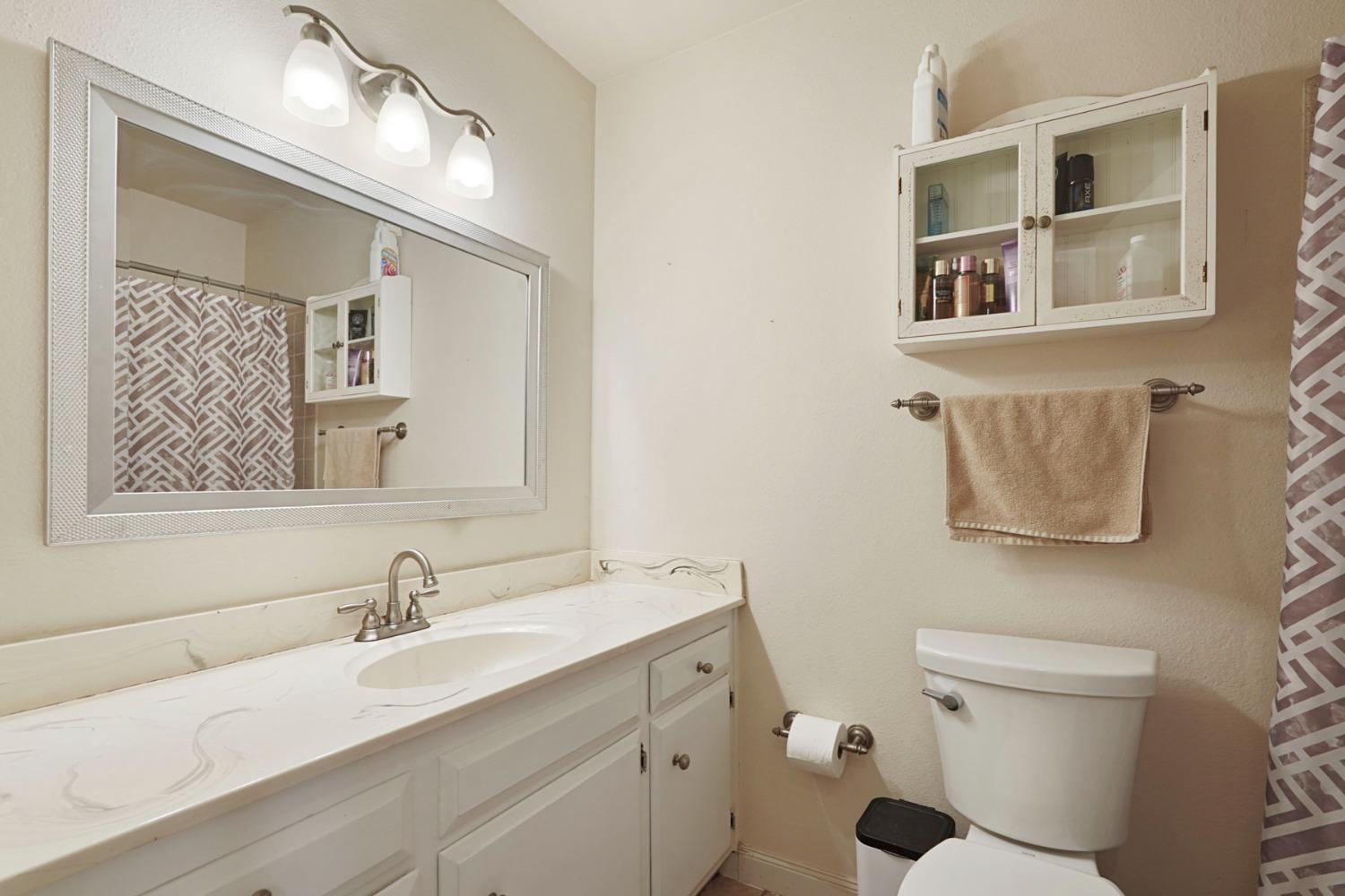 Detail Gallery Image 24 of 47 For 2572 Alexa Way, Stockton,  CA 95209 - 3 Beds | 2 Baths