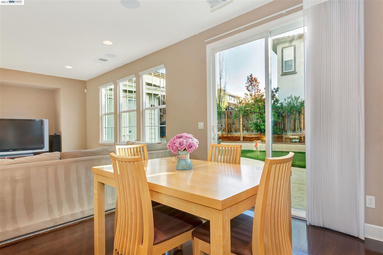 Detail Gallery Image 11 of 29 For 2159 Mornington Ln, San Ramon,  CA 94582 - 4 Beds | 3 Baths